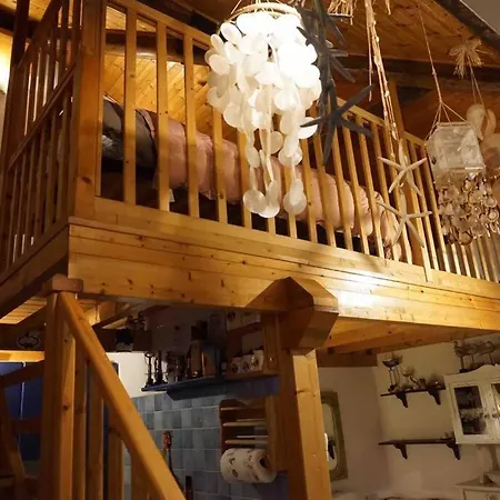 Nel Centro Di Dei Marmi Apartment *