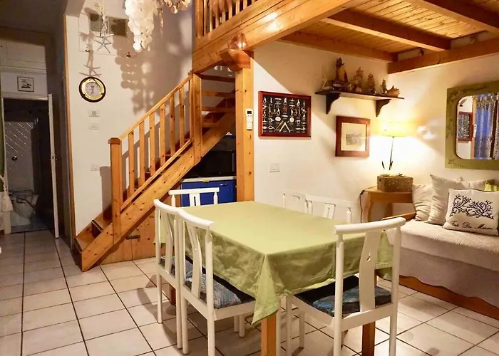 Apartman Nel Centro Di Dei Marmi *